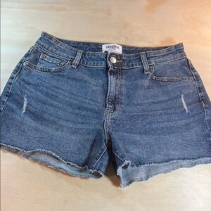 NWOT Levi's Women's Blue Jean Shorts Frayed Hem High Raise Sz 10